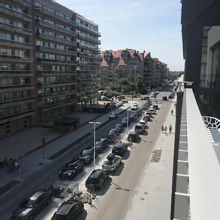 Apartamento Livorno With Private Parking Nieuwpoort